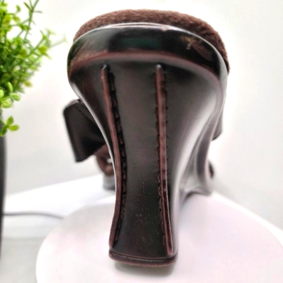 Dr Scholls brown wedge 3.5 heels - Avalone 3 - size 10 w/3 ring decor - Picture 7 of 8